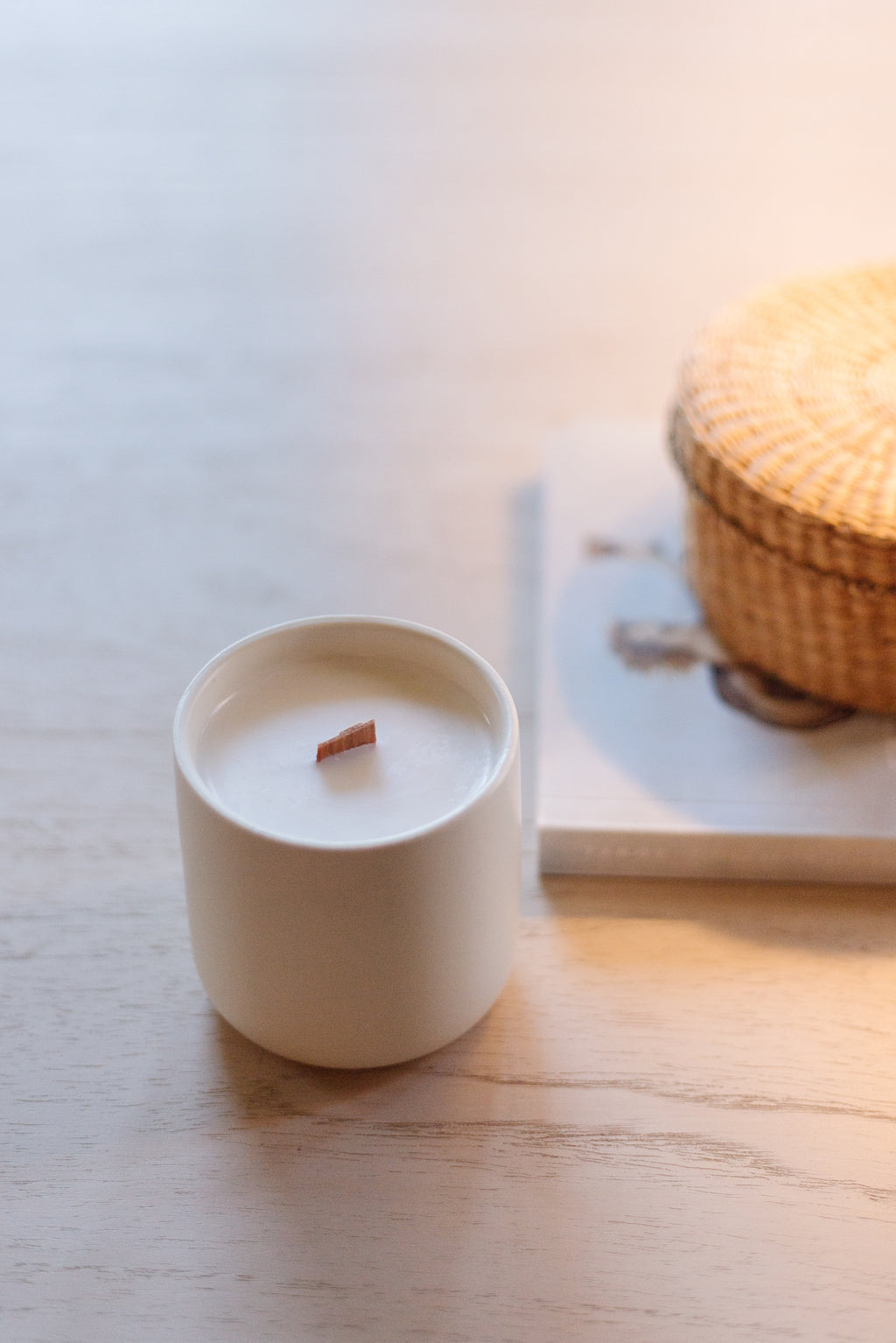 No. 02 Ceramic Botanical Candle – Simply Curated